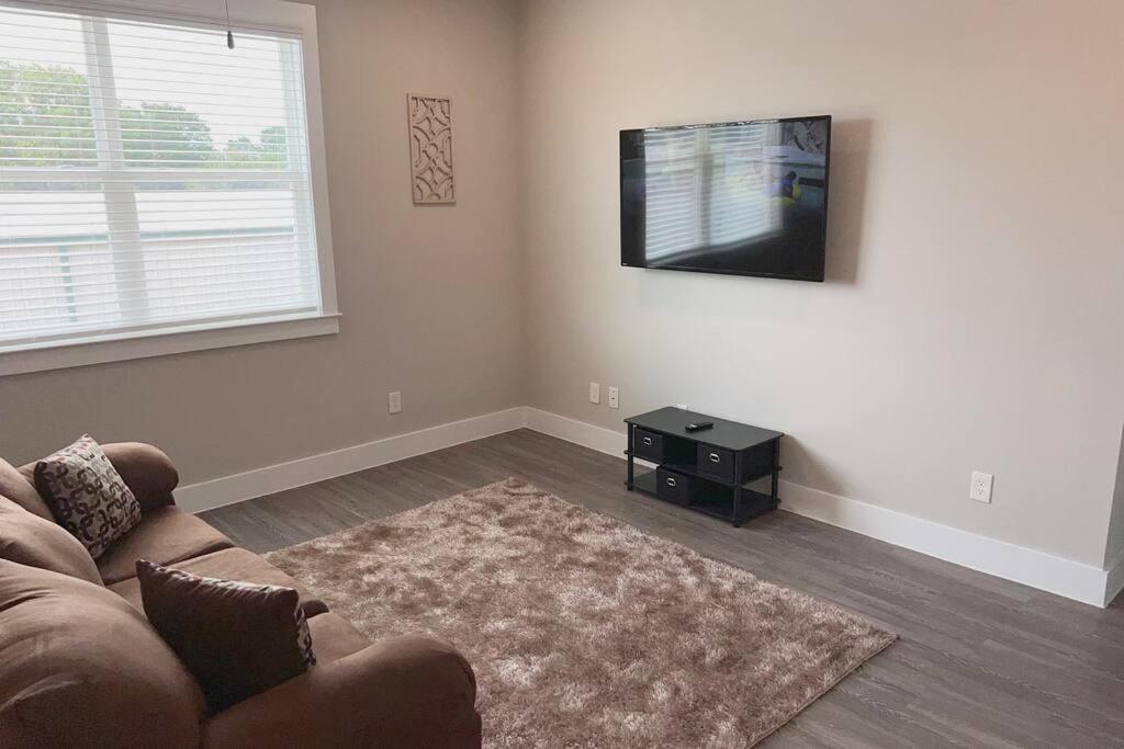 Welcome To Our Spacious 2-Bedroom 2-Bathroom Located In The City Of Houston, Texas! Kültér fotó