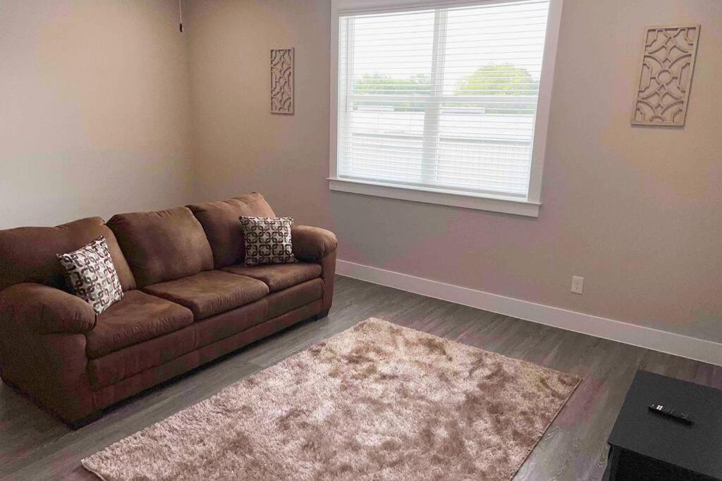 Welcome To Our Spacious 2-Bedroom 2-Bathroom Located In The City Of Houston, Texas! Kültér fotó